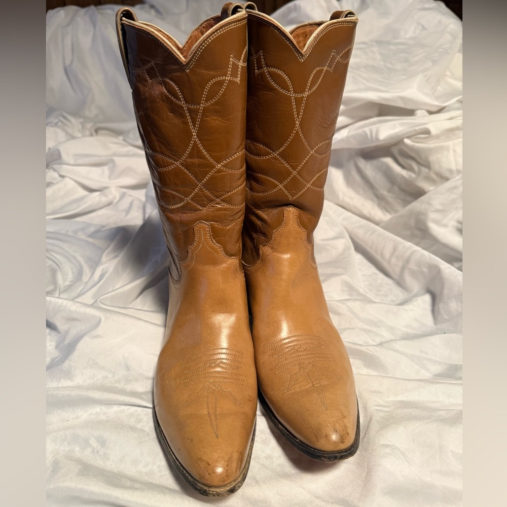 GUC Justin Boots. Size 9 Women’s.